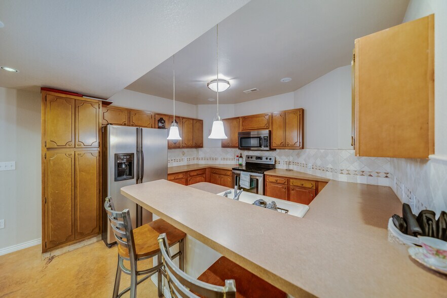 More Photos Of 801 Main St, Fort Morgan Freestanding For Sale