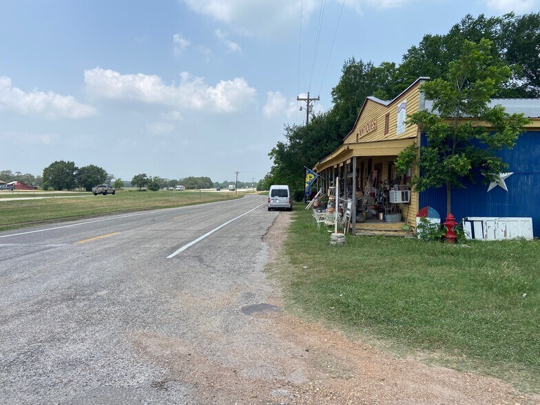 More Photos Of 108 Thigpen St, Carmine General Retail For Sale