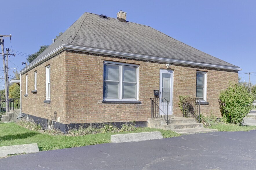 More Photos Of 2736 Chicago Rd, South Chicago Heights Bar For Sale