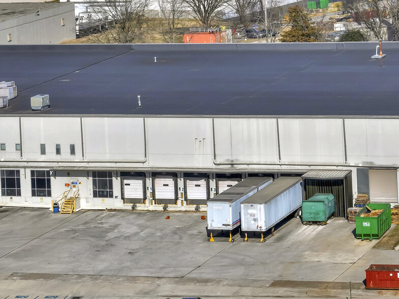 More Photos Of 3720 Amnicola Hwy, Chattanooga Unknown For Lease