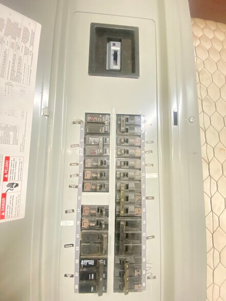 More Photos Of 6826 Baker Blvd, Richland Hills Light Manufacturing For Sale