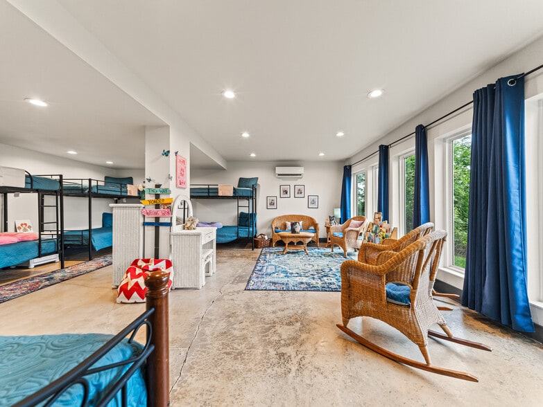 More Photos Of 896 Mount Riante Rd, Hot Springs Specialty For Sale