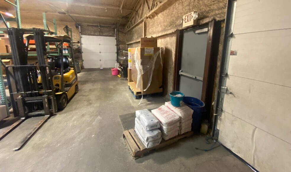 More Photos Of 7642 Beth Bath Pike, Bath Freestanding For Sale