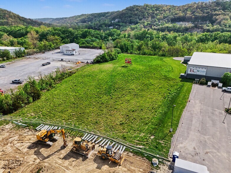 More Photos Of 98 Jolly Industrial Park, Wilder Land For Sale