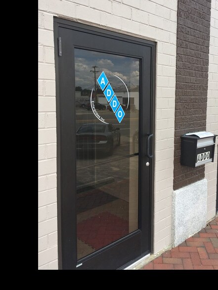 More Photos Of 2010 Chamberlayne Ave, Richmond Freestanding For Lease