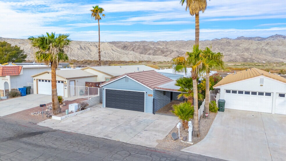More Photos Of 1837 Riverside Dr, Bullhead City Specialty For Sale