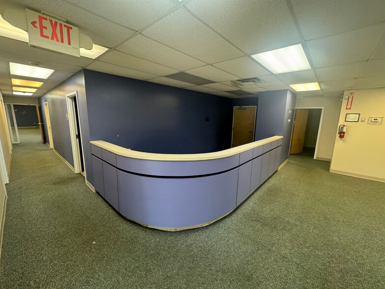 More Photos Of 1009 Grove Rd, Greenville Medical For Lease