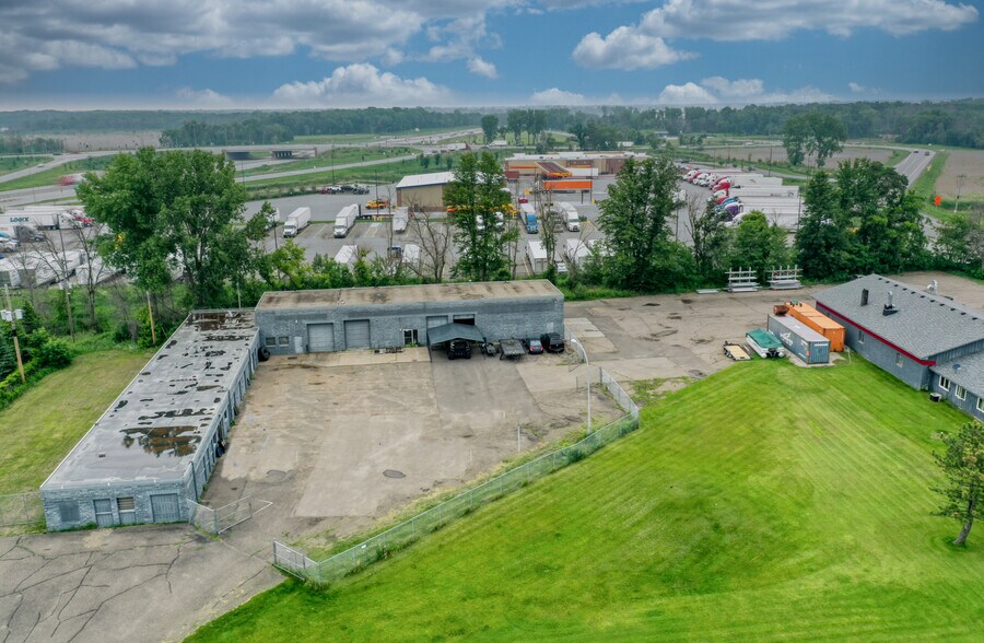 More Photos Of 9651 152nd Ave NE, Forest Lake Industrial For Lease