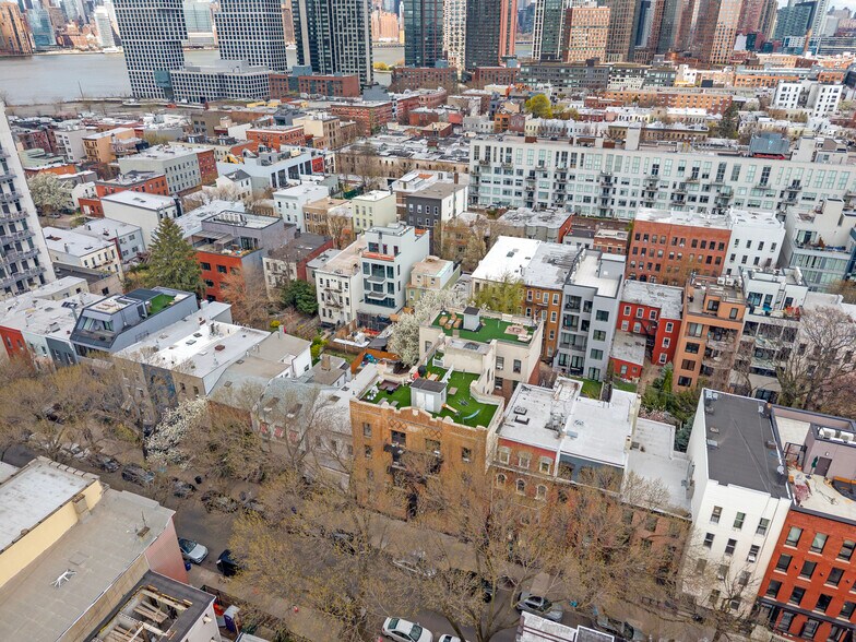 More Photos Of 93-95 India St, Brooklyn Apartments For Sale