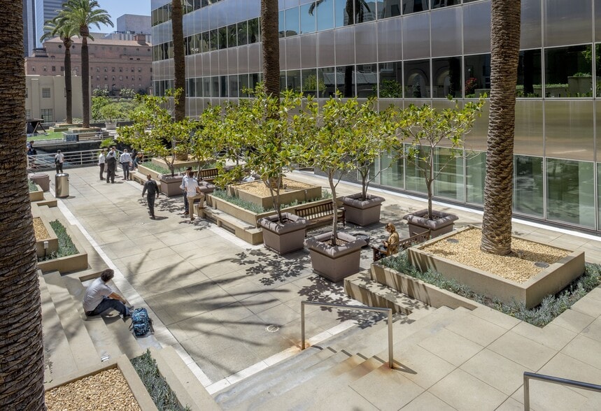 More Photos Of 444 S Flower St, Los Angeles Office For Lease