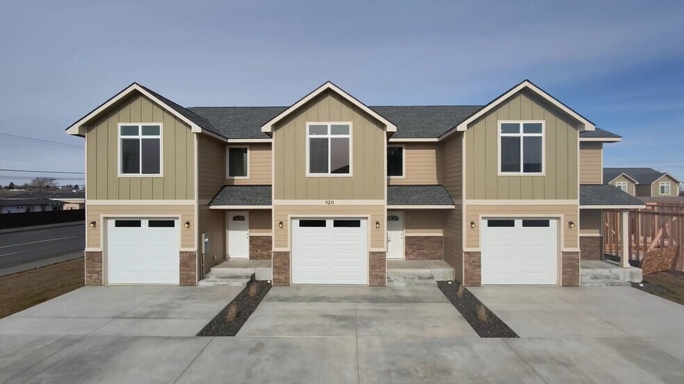 More Photos Of , Moses Lake Multifamily For Sale
