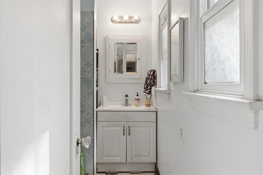 More Photos Of 66 Hampden Ter, Alhambra Multifamily For Sale