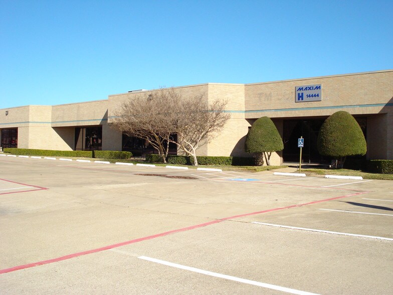 More Photos Of 14444 Beltwood Pky W, Farmers Branch Light Manufacturing For Lease
