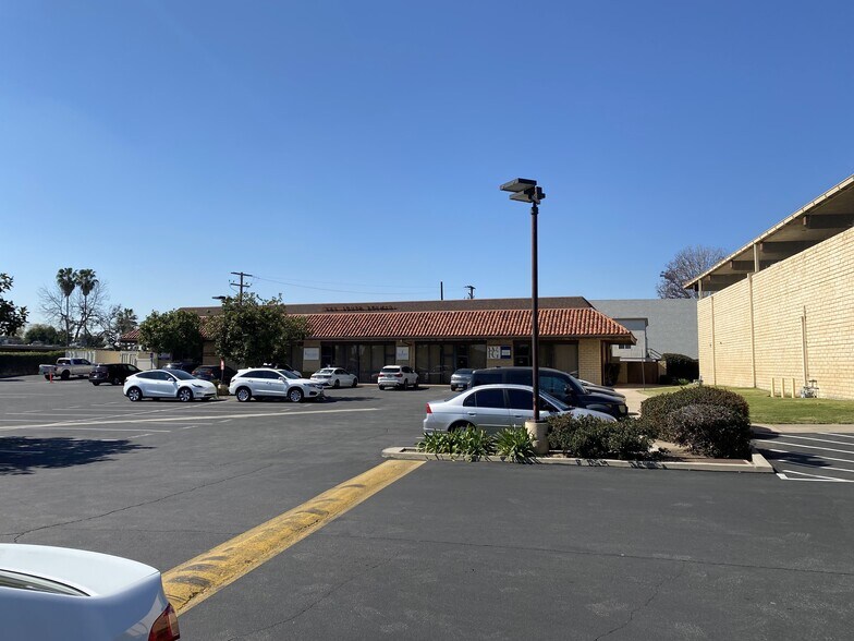 More Photos Of 110-120 W Las Tunas Dr, San Gabriel Bank For Lease