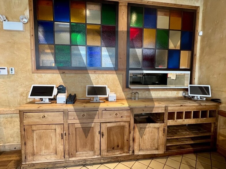 More Photos Of 711 Canal St, Stamford Loft Creative Space For Lease