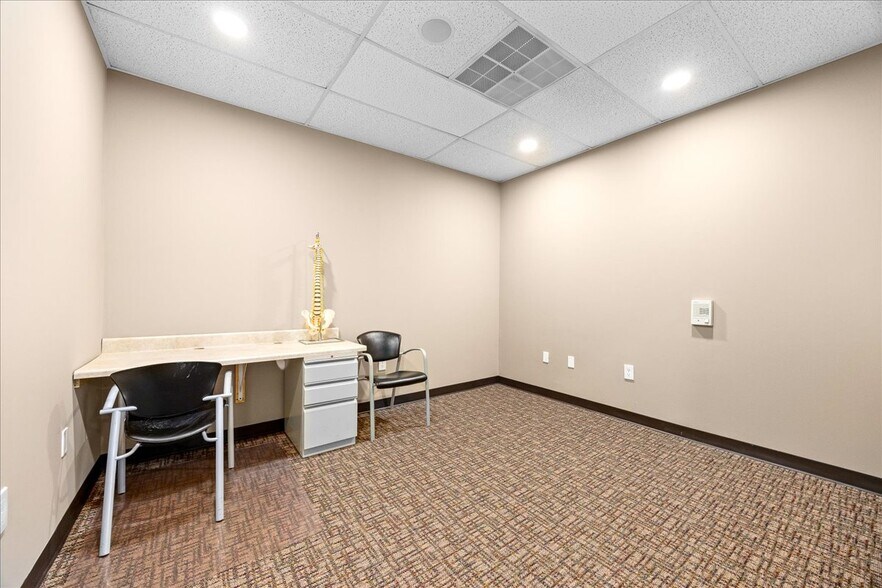 More Photos Of 1125-1131 New Rd, Absecon Medical For Lease
