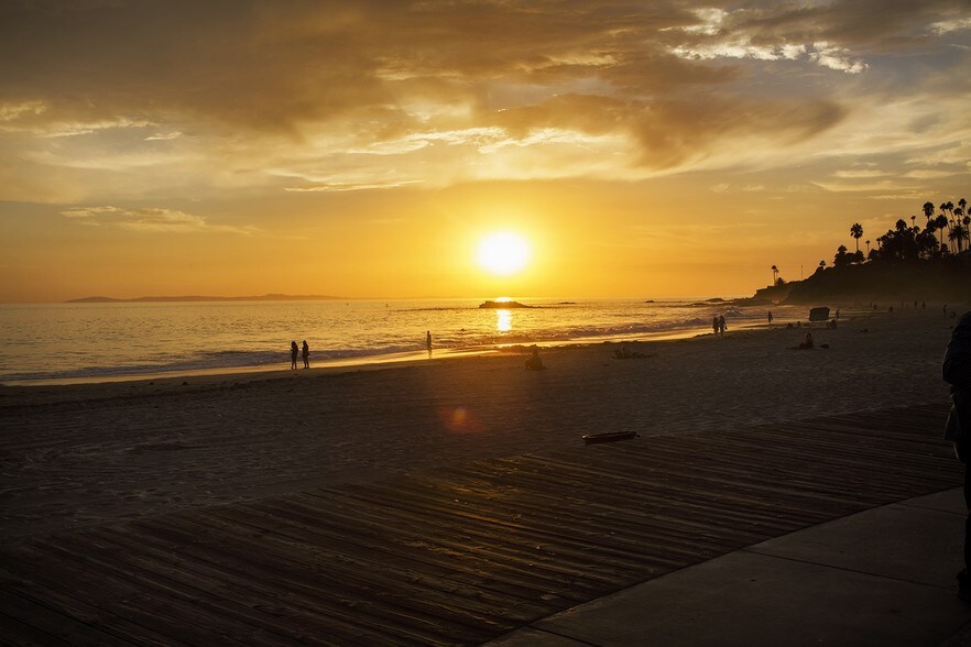 More Photos Of 224-226 Ocean Ave, Laguna Beach Freestanding For Lease