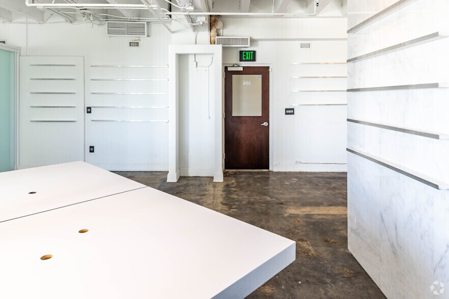 More Photos Of 420 Lincoln Rd, Miami Beach Loft Creative Space For Lease
