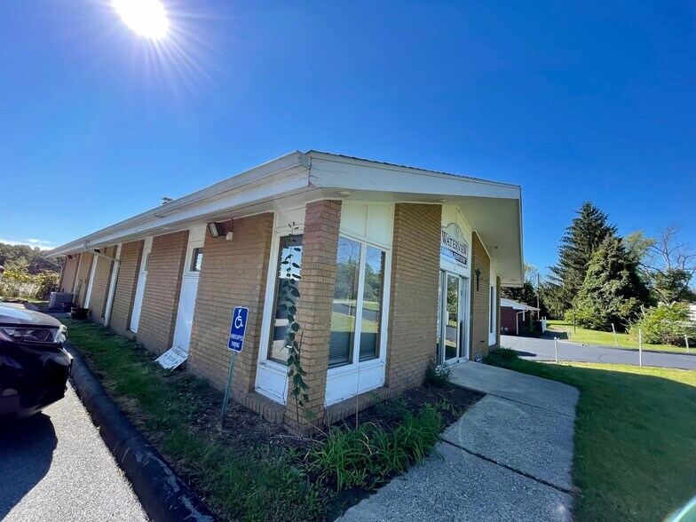 More Photos Of 492 Hudson Ave, Stillwater Medical For Lease