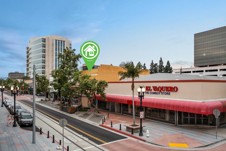 More Photos Of 209-211 W 4th St, Santa Ana Storefront Retail Office For Sale
