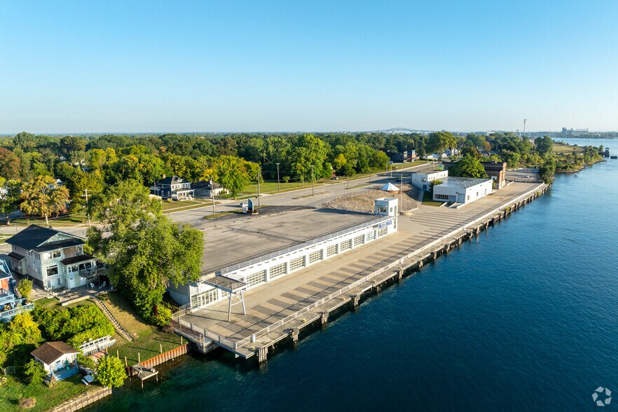 More Photos Of 2380 Military St, Port Huron Industrial For Sale