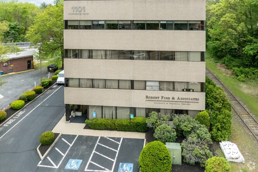 More Photos Of 1101 Worcester Rd, Framingham Office For Sale