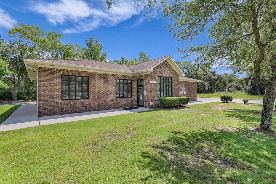 More Photos Of 114 Horizon Park Dr, Savannah Restaurant For Sale