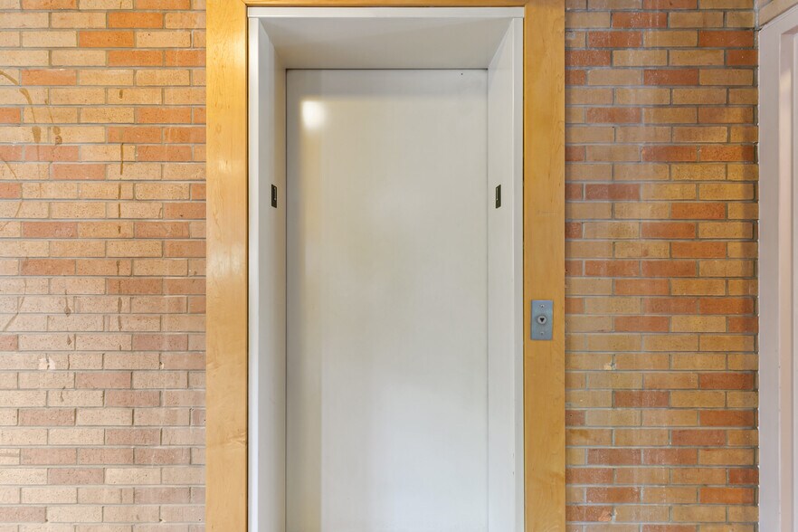 More Photos Of 3955-3995 N Irving St, Denver Religious Facility For Lease