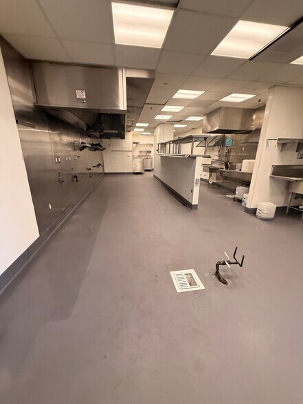 More Photos Of 600 S La Brea Ave, Los Angeles Storefront Retail Residential For Sale