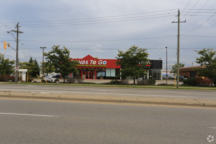 More Photos Of 45 Sportsworld Dr, Kitchener Freestanding For Lease