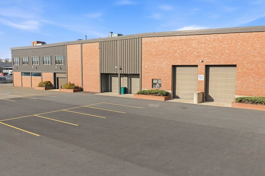 More Photos Of 229 Marginal St, Chelsea Research And Development For Lease