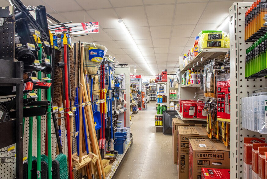 More Photos Of 190 Ossipee Trl E, Standish Freestanding For Sale