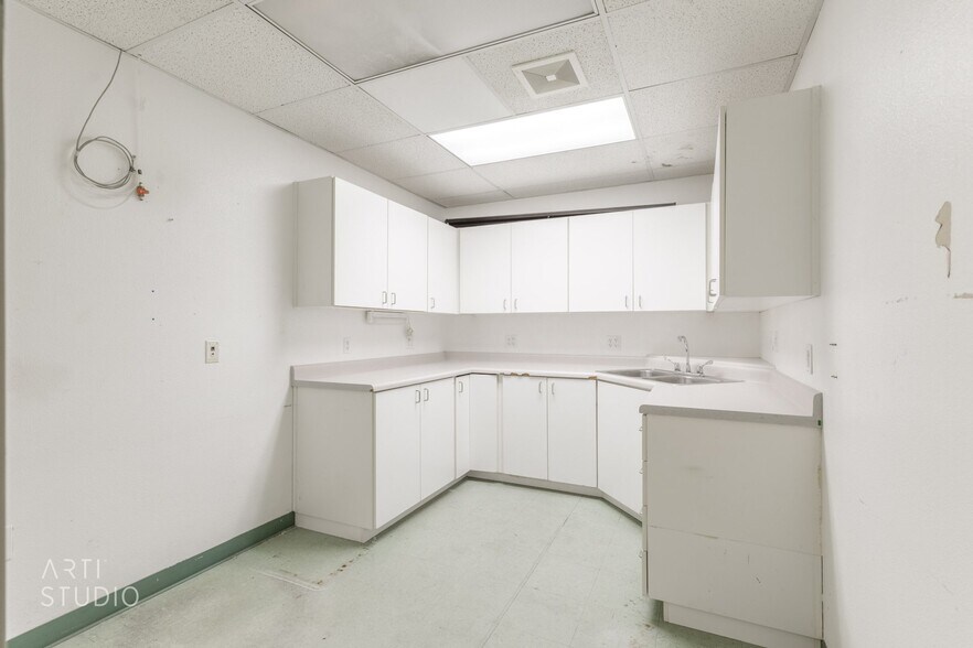 More Photos Of 3711 S 1700 E, Saint George Warehouse For Lease