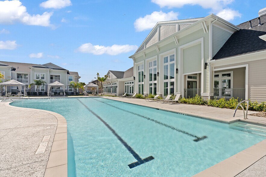 More Photos Of 3942 Cimarron Blvd, Corpus Christi Apartments For Sale