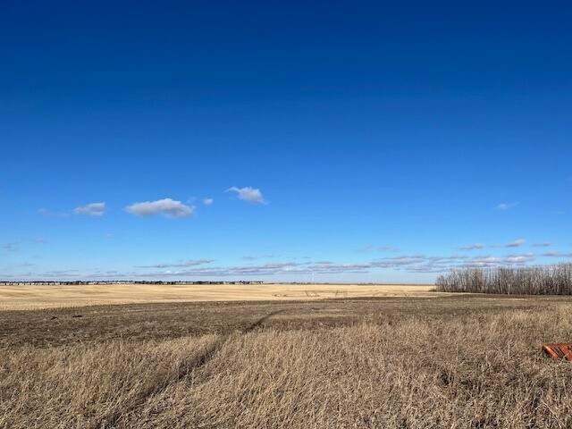 More Photos Of 10010 68 St NE, Calgary Land For Sale