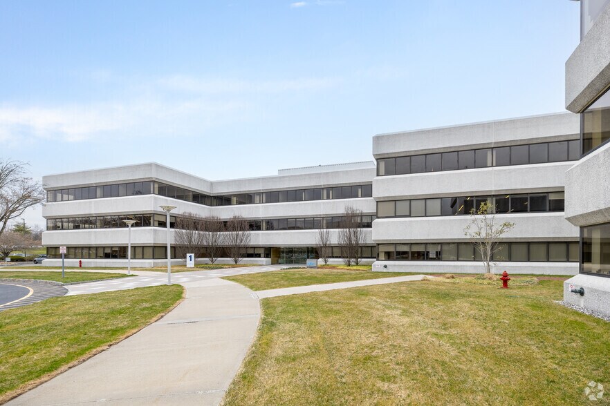 More Photos Of 5 International Dr, Rye Town Unknown For Lease