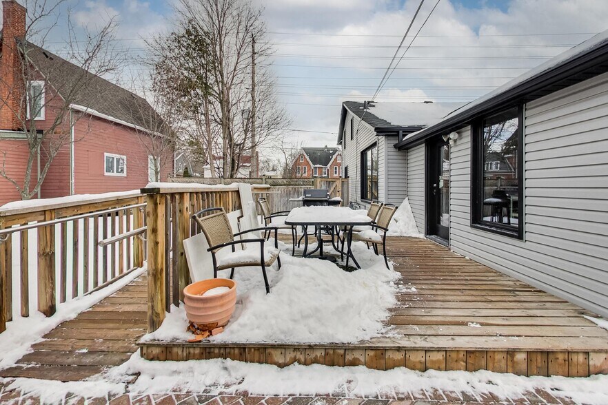 More Photos Of 578 Kingston Rd W, Ajax Office For Sale