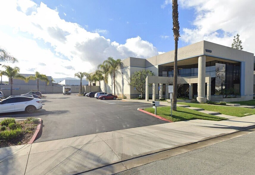 More Photos Of 1220 Graphite Dr, Corona Warehouse For Sale