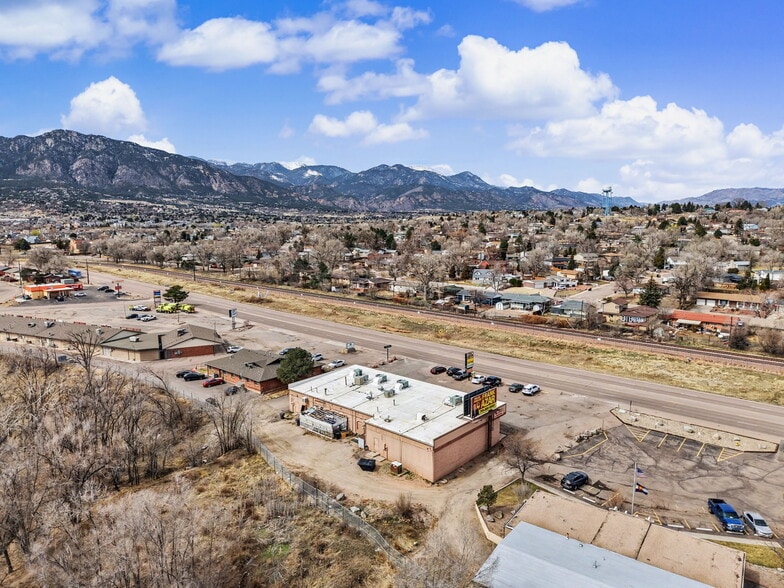 More Photos Of 1807 B St, Colorado Springs General Retail For Sale
