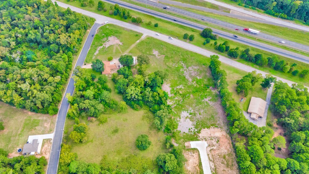 More Photos Of 844 Interstate 45, Huntsville Land For Lease
