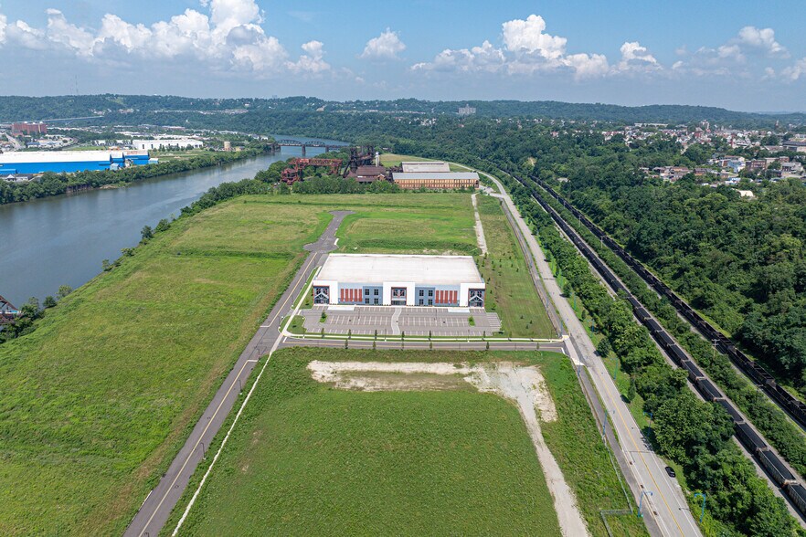 More Photos Of 150 E Shore Dr, Rankin Flex For Sale