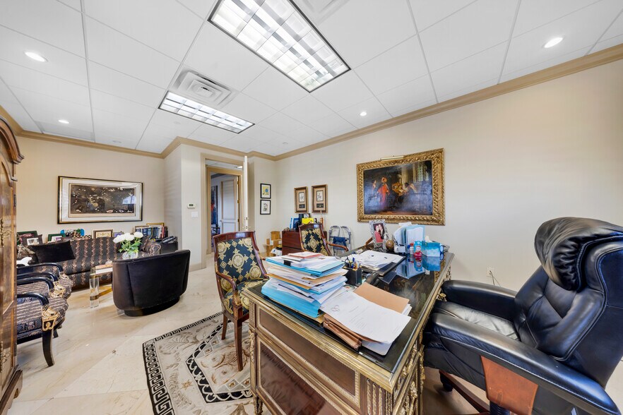 More Photos Of 1805 Ponce de Leon Blvd, Coral Gables Medical For Sale