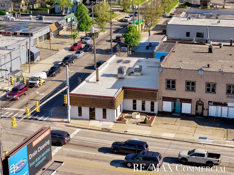 More Photos Of 2007 Eastern Ave SE, Grand Rapids Office For Sale