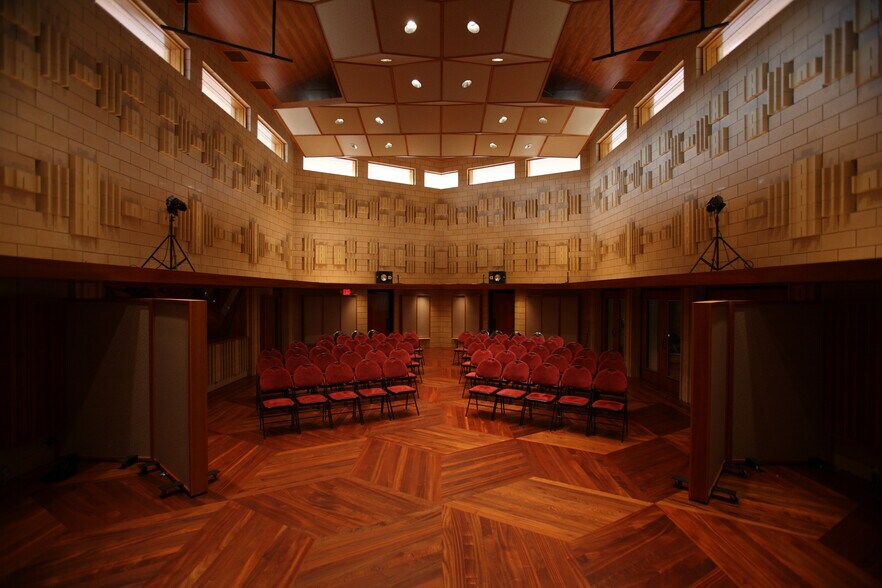 More Photos Of 2540 Seaforth Rd, Pittsboro Theater Concert Hall For Sale