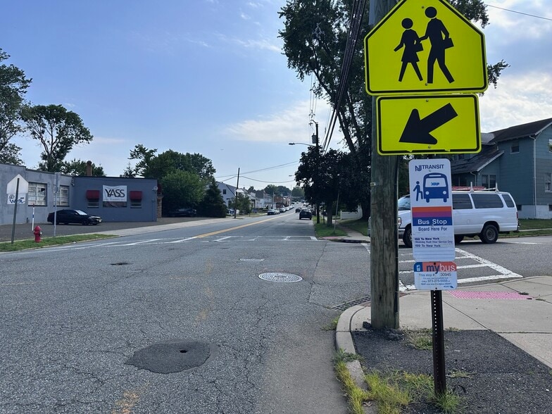 More Photos Of 107 Stuyvesant Ave, Lyndhurst Office For Lease