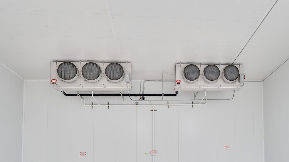 More Photos Of 2476 GA-76 Hwy, Adel Warehouse For Sale