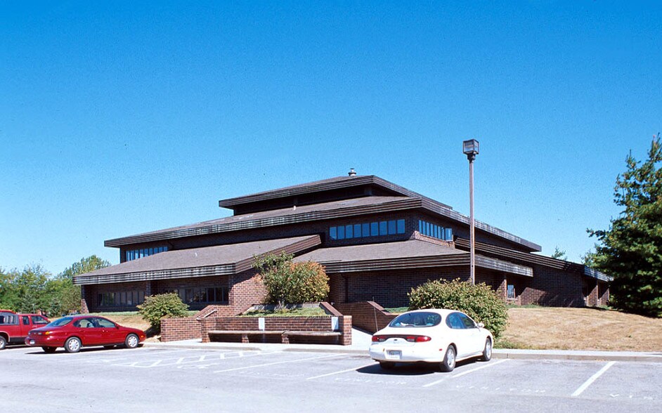 More Photos Of 2000 E 116th St, Carmel Medical For Sale