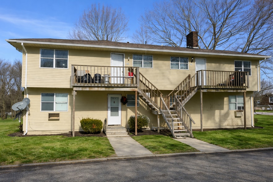 More Photos Of 44 Angel Dr, Waterbury Multifamily For Sale