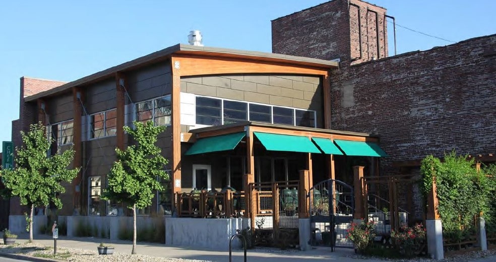 More Photos Of 42 W South St, Indianapolis Restaurant For Sale
