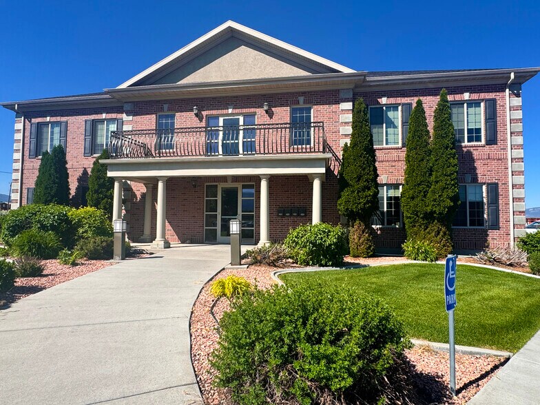 Primary Photo Of 1125 Blackhawk Blvd, Mount Pleasant Medical For Sale